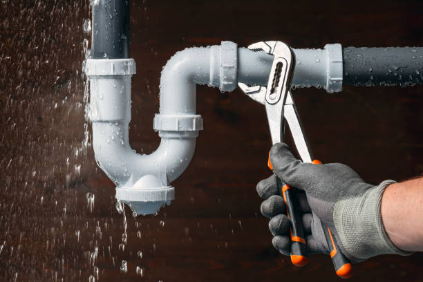 Professional Leak Detection technician working in Downey, ID